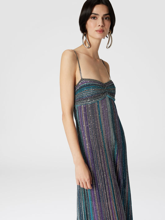 Long sleeveless dress in lamé pleated knit